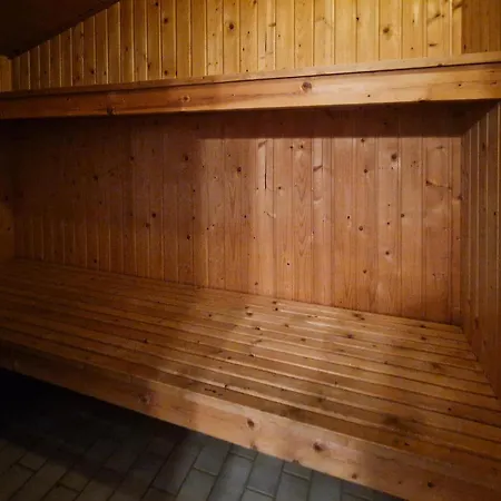 Lovely In With Sauna Сasa de vacaciones